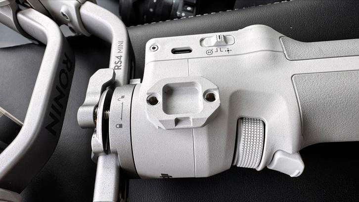 DJI RS 4 Mini stabilizer Combo, Audio, Tv en Foto, Fotografie | Statieven en Balhoofden, Zo goed als nieuw, Overige typen, Minder dan 150 cm