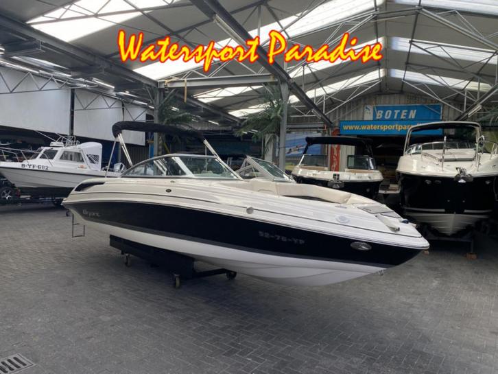 Bryant 246 Bowrider (bj 2009), Watersport en Boten, Speedboten, Gebruikt, 6 meter of meer, Benzine, Polyester