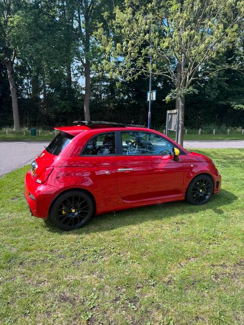 Fiat 500 1.4 16V 120KW Abarth 595 2022 Rood, Auto's, Fiat, Particulier, Airbags, Airconditioning, Apple Carplay, Bluetooth, Centrale vergrendeling