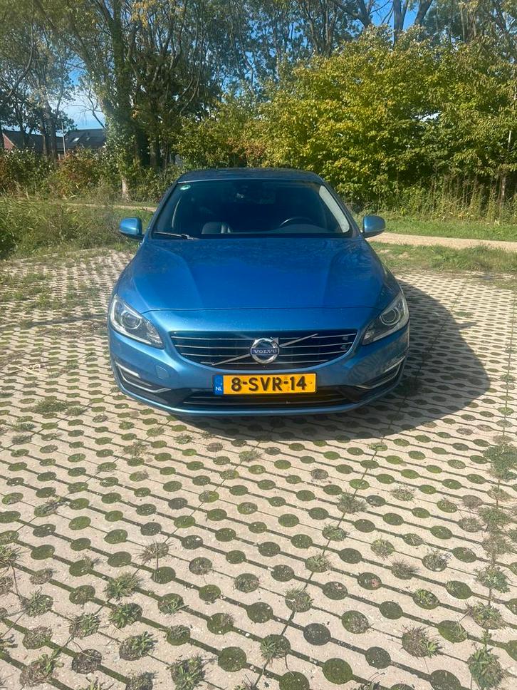 Volvo V60 D6 215pk Plug-in Hybrid 2013 Blauw, Auto's, Volvo, Particulier, Hybride Elektrisch/Benzine, Plug-in hybride, A, Stationwagon