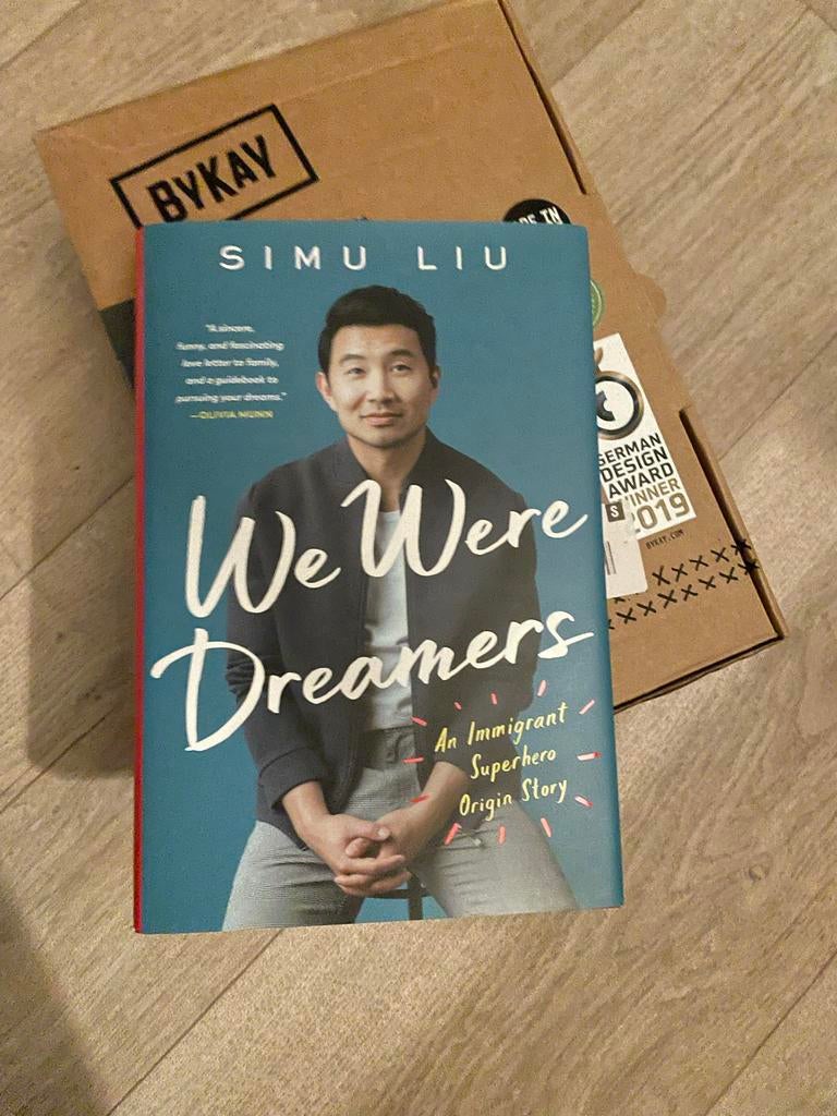 We Were Dreamers - Simu Liu Autobiography English Original, Ophalen of Verzenden, Zo goed als nieuw, Film, Tv en Media