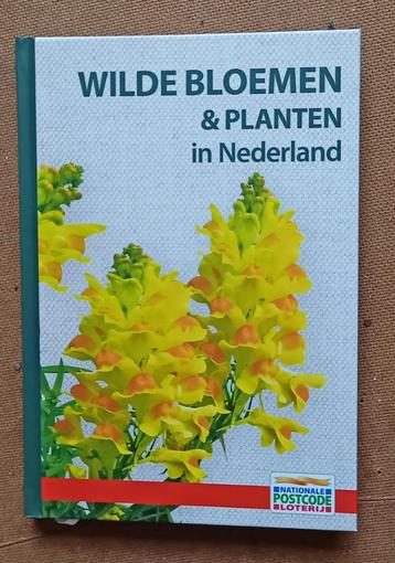 2 Postcodeloterij boeken: Wilde Planten-Bloemen+Wilde Dieren beschikbaar voor biedingen