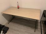 In hoogte verstelbaar bureau, Huis en Inrichting, Bureaus, Ophalen, Elektrisch, Gebruikt, Bureau