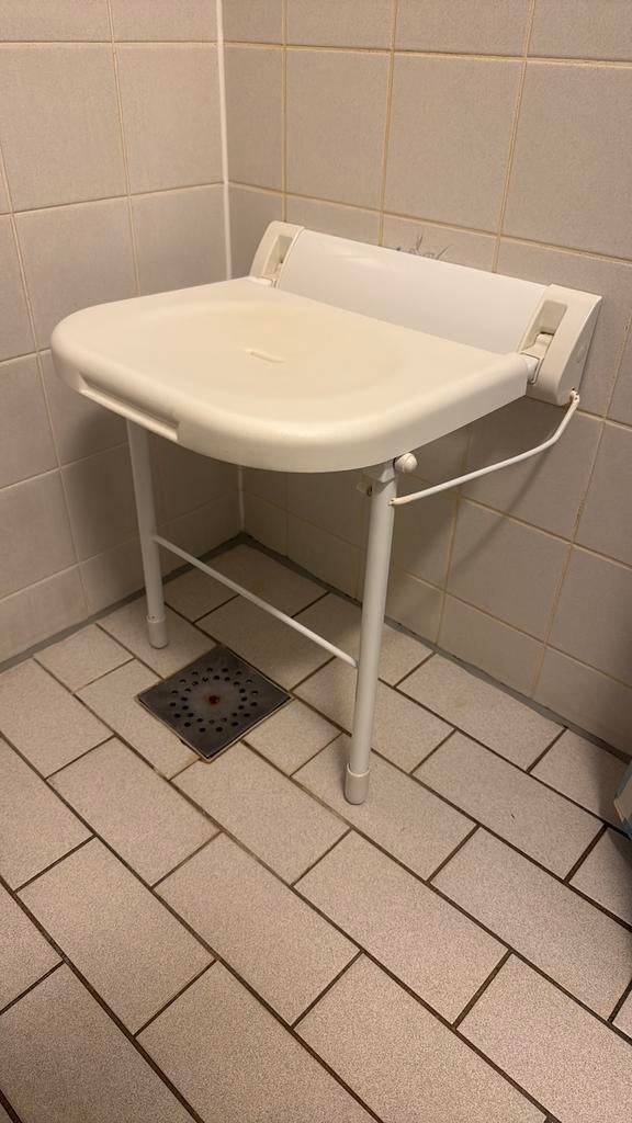 Douchezitje voor aan de wand izgs, Ophalen, Minder dan 50 cm, Overige typen, Zo goed als nieuw