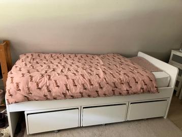 släkt bed ikea beschikbaar voor biedingen