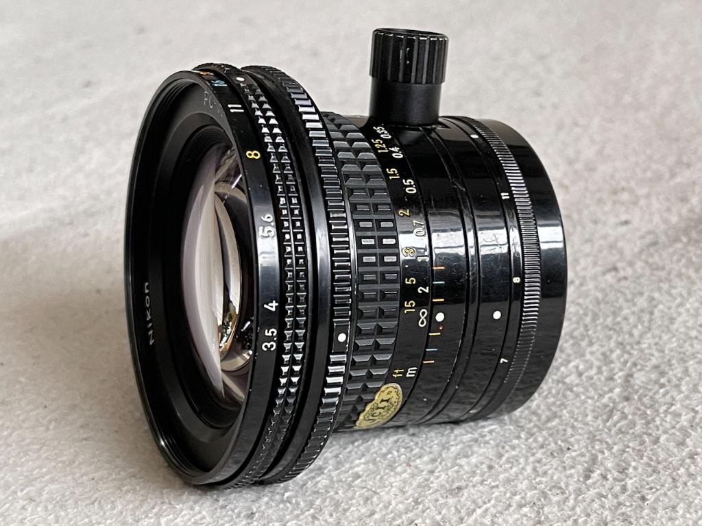 Nikkor PC 28mm/f3.5 shift objectief, Ophalen of Verzenden, Gebruikt, Groothoeklens