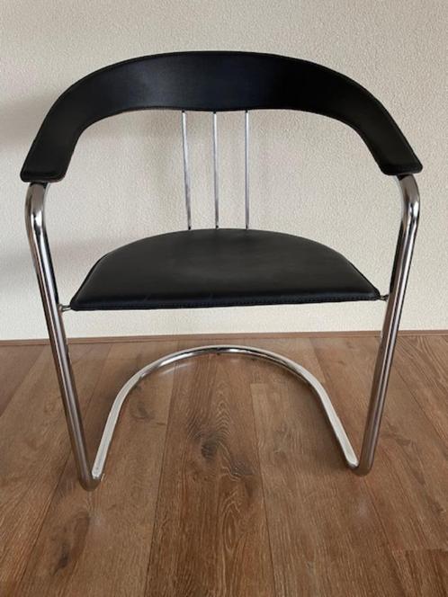 Arrben stoel Canasta model. Italiaans design jaren 70., Huis en Inrichting, Stoelen, Gebruikt, Eén, Leer, Metaal, Zwart, Ophalen