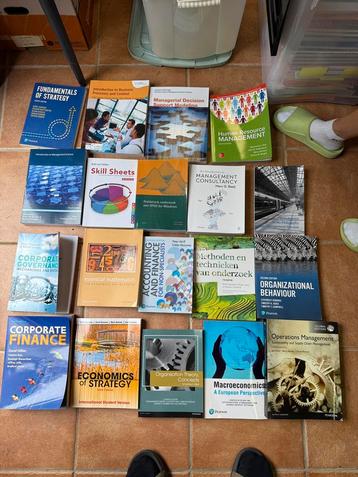 Studieboeken Bedrijfskunde en MBA beschikbaar voor biedingen