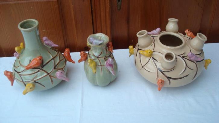 vazen met vogels hand made, Huis en Inrichting, Woonaccessoires | Vazen, Nieuw, Overige kleuren, Minder dan 50 cm, Aardewerk of Porselein
