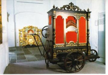 Utrecht,- twee Duitse Cylinderorgels eind 19de eeuw. 12-11 beschikbaar voor biedingen