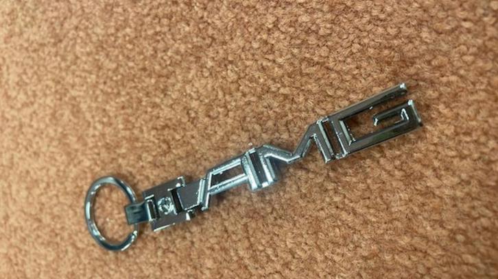 Amg sleutelhanger amg embleem amg logo c43 c63 cla45 a35 a45, Verzamelen, Sleutelhangers, Nieuw, Ophalen of Verzenden