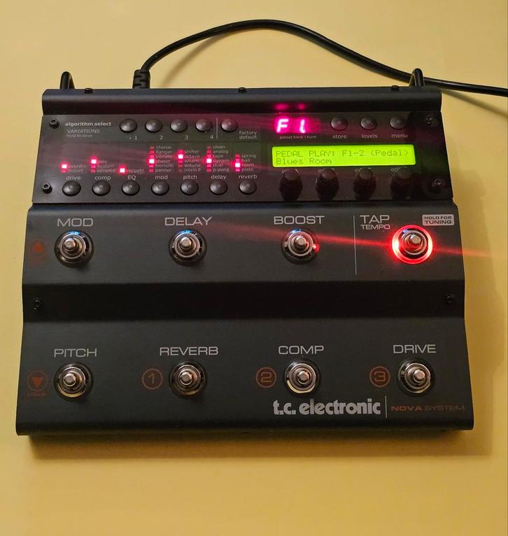 TC Electronic Nova System Multi-Effect, Muziek en Instrumenten, Effecten, Zo goed als nieuw, Chorus, Delay of Echo, Distortion, Overdrive of Fuzz
