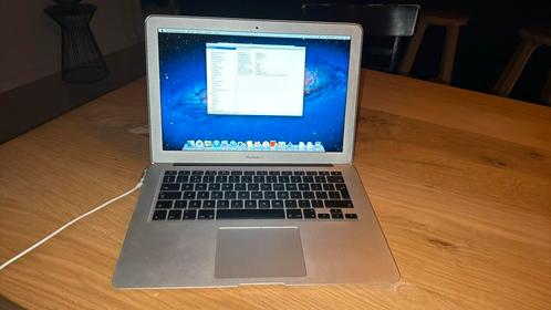 Macbook Air - 2011 - Intel i5, 1.7 gHz, 4gb, 250gb SSD, Computers en Software, Apple Macbooks, Gebruikt, MacBook Air, 13 inch