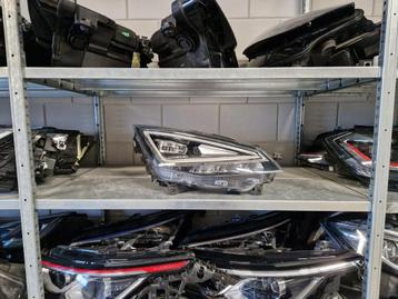 Facelift Seat ibiza arona 6F VOL LED koplamp unit rechts beschikbaar voor biedingen