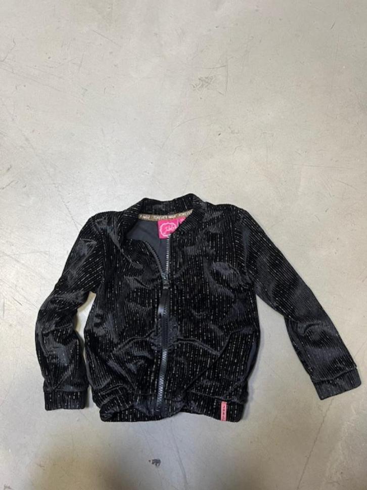 Zwarte jas Jubel, maat 92, zacht jasje, Kinderen en Baby's, Kinderkleding | Maat 92, Zo goed als nieuw, Meisje, Jas, Ophalen of Verzenden