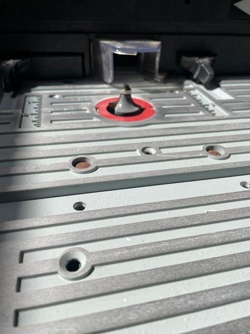 Frees tafel bovenfrees, Doe-het-zelf en Verbouw, Gereedschap | Freesmachines, Bovenfrees, Ophalen