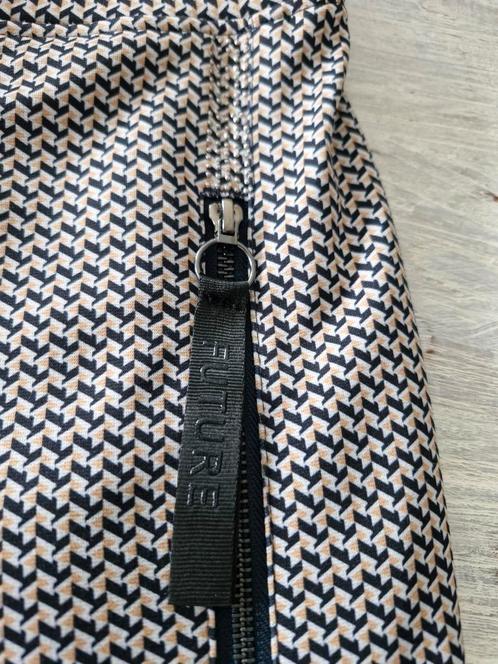 nieuw MAC FUTURE BROEK jeans grafisch travelstof 38 M travel, Kleding | Dames, Broeken en Pantalons, Nieuw, Maat 38/40 (M), Zwart