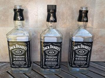 Lege Jack Daniels Flessen - 0.7L beschikbaar voor biedingen