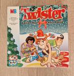 Twister Kersteditie - Feestelijk spel!MB, Hobby en Vrije tijd, Gezelschapsspellen | Bordspellen, Vijf spelers of meer, Ophalen of Verzenden