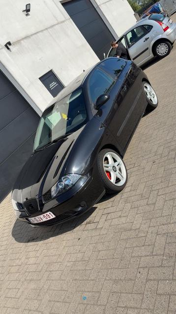 Originele SEAT Ibiza 6L FRvelgen17 inch 5x100 Pirelli banden beschikbaar voor biedingen