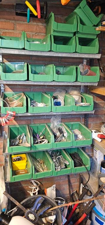 Magazijn opberg bakken  beschikbaar voor biedingen