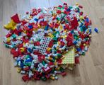 4 kilo Bambino Bouwstenen in afsluitbare kunststof bak, Kinderen en Baby's, Speelgoed | Bouwstenen, Ophalen of Verzenden, Gebruikt