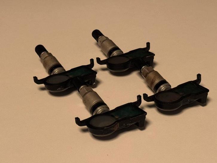4 originele Lexus Toyota TPMS-ventielen (PMV-E100), Auto diversen, Auto-accessoires, Zo goed als nieuw, Ophalen of Verzenden