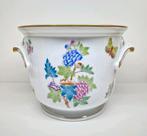 Herend Hongarije Queen Victoria VBO decor cachepot, no3., Antiek en Kunst, Ophalen of Verzenden