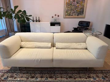Cassina Met 250 Sofa by Piero Lissoni – Designbank beschikbaar voor biedingen