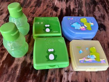 Kinder broodtrommeltjes en drinkflesjes beschikbaar voor biedingen
