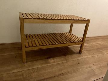 Bankje (hout) beschikbaar voor biedingen