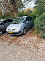 Renault kapotte distributieriem en renault defecte koppaking, Auto's, Particulier, Te koop