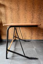 Houten vintage retro bureau, Ophalen, Gebruikt