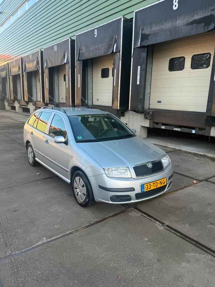 Skoda Fabia 1.4 Combi 55KW 2006 Grijs, Auto's, Skoda, Bedrijf, Benzine, C, Stationwagon, Handgeschakeld, Origineel Nederlands