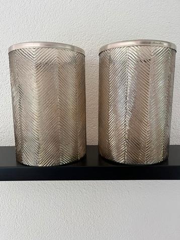 Glazen goudkleurige windlichten in nieuwstaat beschikbaar voor biedingen