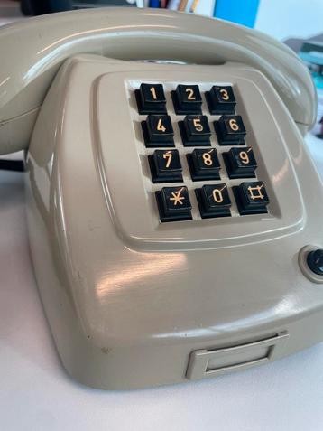 Retro tafeltelefoon – werkt via Bluetooth! beschikbaar voor biedingen