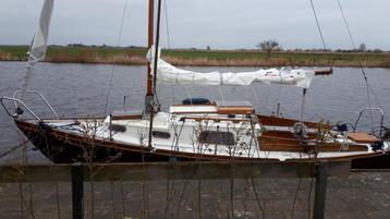 Mast en giek zeilboot (Primaat v.d. S.) event. schip comp beschikbaar voor biedingen