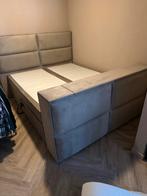 Elektrische boxspring met TV lift 180x200 | 2 jaar oud, Ophalen, Verstelbaar, Beige, Tweepersoons