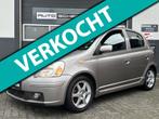 Toyota Yaris 1.5 VVT-i T-Sport 106pk I UNIEK I 137 dkm I AIR, Metallic lak, Gebruikt, 4 cilinders, Bedrijf