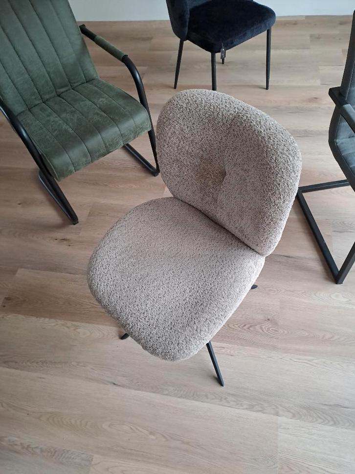 Eetkamerstoelen, Huis en Inrichting, Stoelen, Nieuw, Twee, Wit, Ophalen