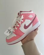 Nike Air Jordan 1 Mid Pink 36 36.5 37.5 38 38.5 39 40, Kleding | Dames, Schoenen, Nike, Nieuw, Ophalen of Verzenden, Sneakers of Gympen
