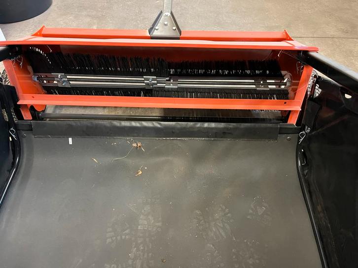 Nieuwe Husqvarna Bladveger, Tuin en Terras, Veegmachines, Nieuw, Ophalen