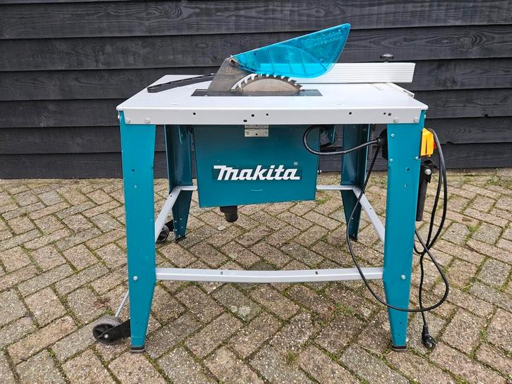 Makita 2712 zaagtafel 2000W, Doe-het-zelf en Verbouw, Gereedschap | Zaagmachines, Zo goed als nieuw, Cirkelzaag, 1200 watt of meer