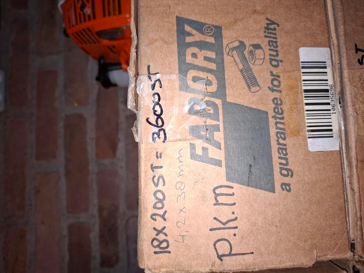 Schroeven timmerwerk dakdekker installateur, Doe-het-zelf en Verbouw, Metalen, Nieuw, IJzer, Ophalen