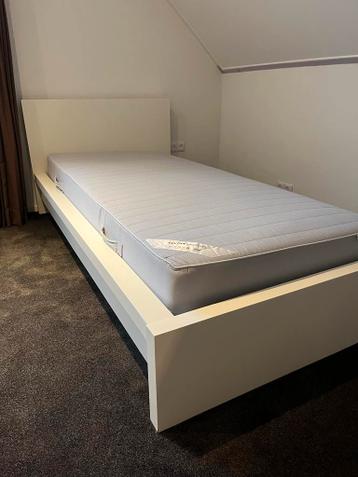 IKEA Malm eenpersoonsbed wit met matras - afbeelding 4