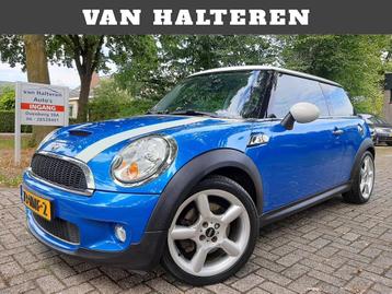 Mini Mini 1.6 Cooper S 174PK Airco/Clima Xenon Panoramadak beschikbaar voor biedingen