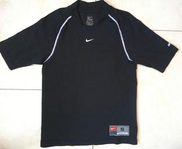 Nike shirt maat S 8 10 jaar 128 134 140 sportshirt zwart beschikbaar voor biedingen