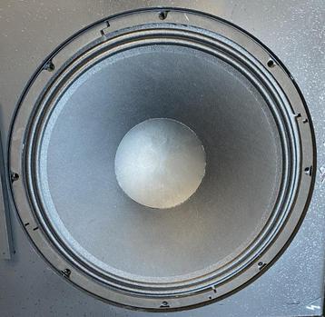 15 INCH WOOFER beschikbaar voor biedingen