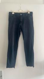 MarcCain Donkerblauwe Jeans maat N5 - maat 42, Kleding | Dames, Marc Cain, Blauw, Ophalen of Verzenden, W33 - W36 (confectie 42/44)