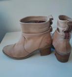 Ibizasryle Bullboxer Leren Laarsjes Maat 37, Beige, Lage of Enkellaarzen, Ophalen of Verzenden, Gedragen